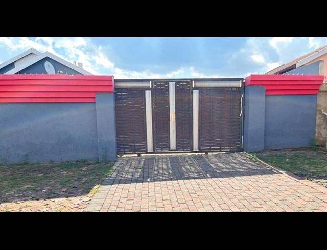 3 BEDROOM PROPERTY TO RENT IN DEVLAND